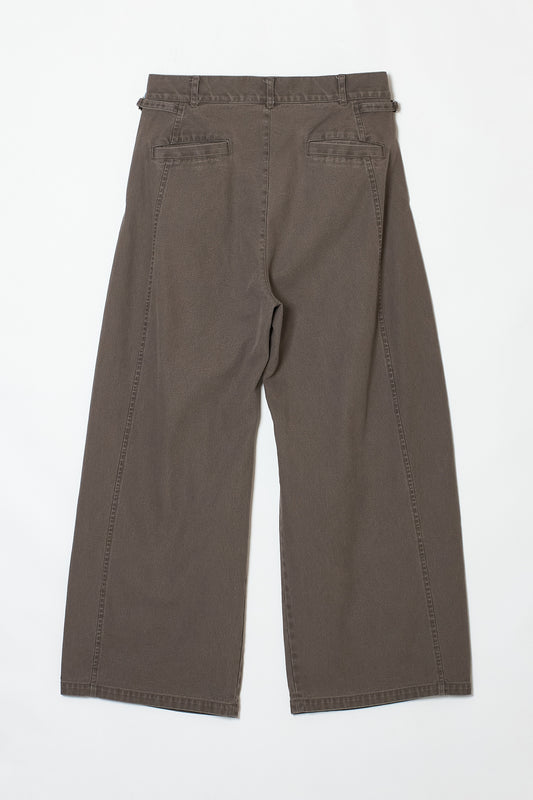 TWO TUCK PANTS BROWN